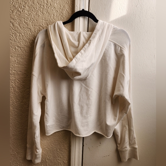 Aerie- Cropped Hoodie - Picture 2 of 7